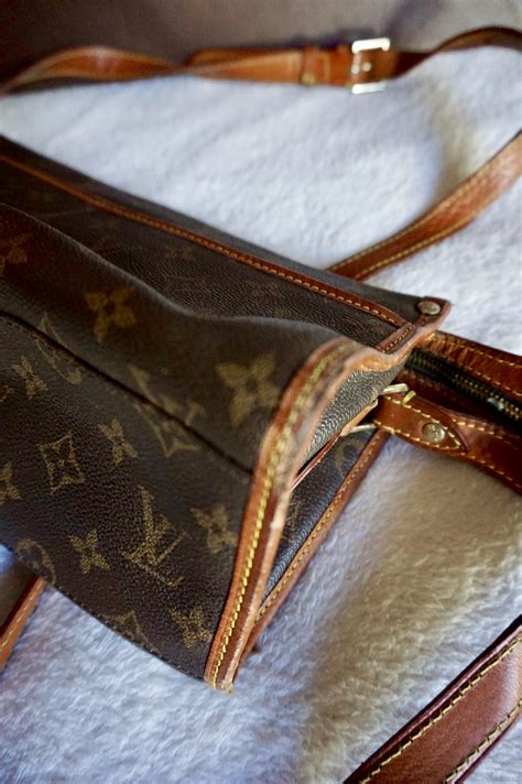 sell vintage louis vuitton bag.